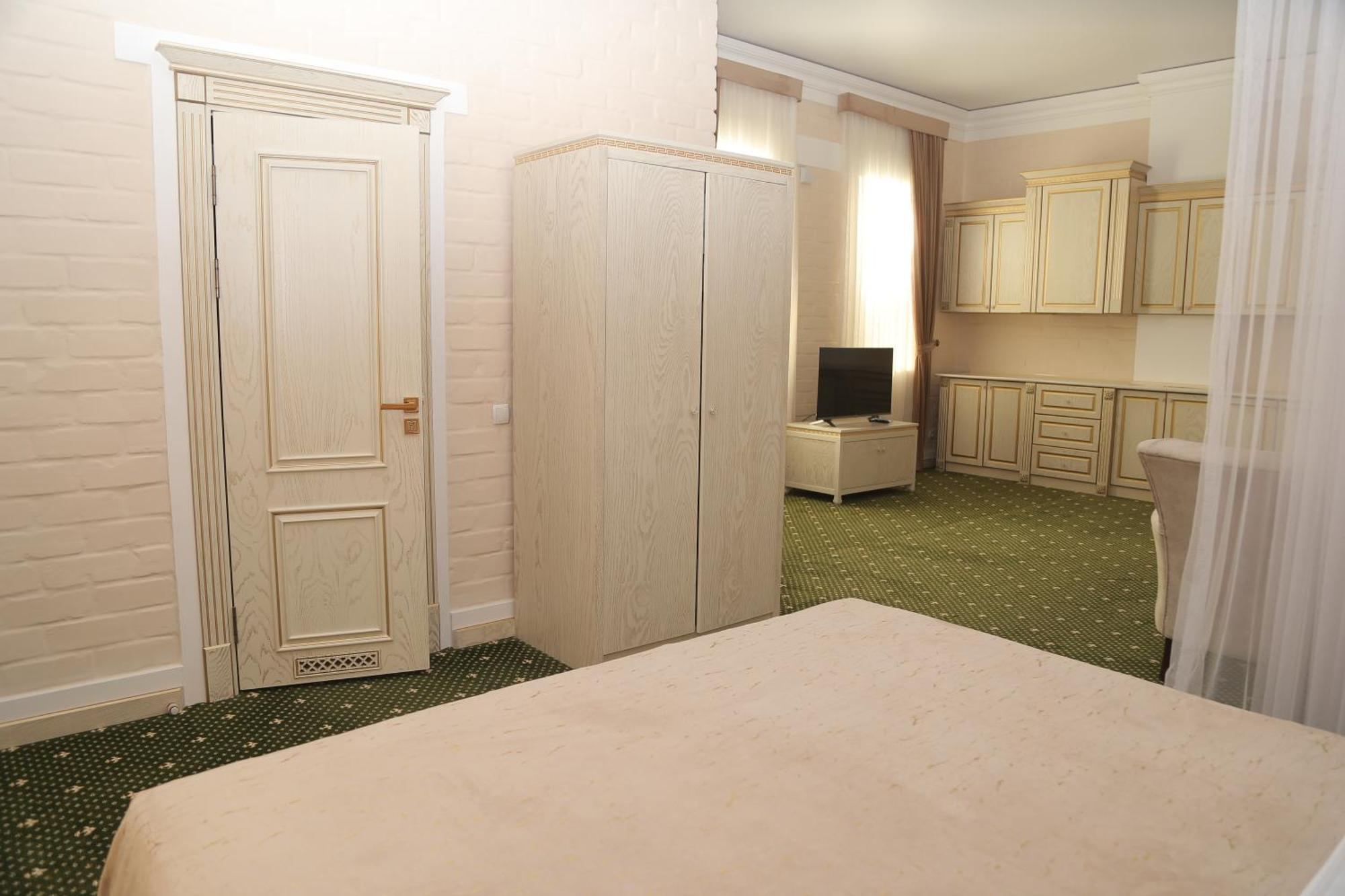 Bek Plus Hotel Takchilik Eksteriør bilde